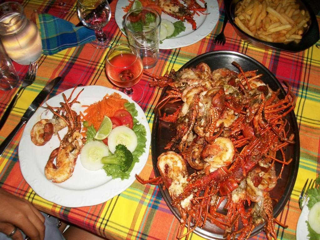 Sunset Bay Club & Seaside Dive Resort Salisbury Luaran gambar